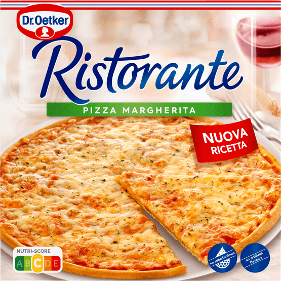 Foto van Dr. Oetker Ristorante pizza margherita op witte achtergrond