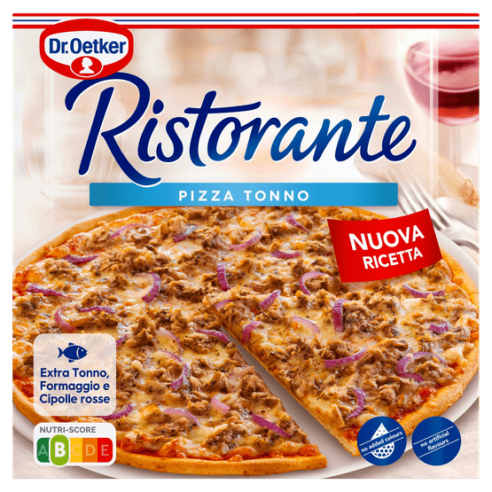 Foto van Dr. Oetker Ristorante pizza tonno op witte achtergrond
