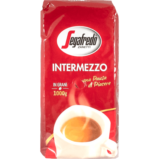 Foto van Segafredo Koffiebonen intermezzo op witte achtergrond