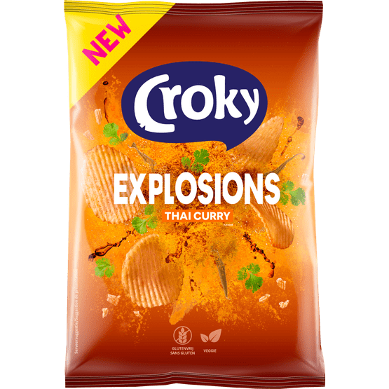 Foto van Croky Chips explosions  thai curry op witte achtergrond