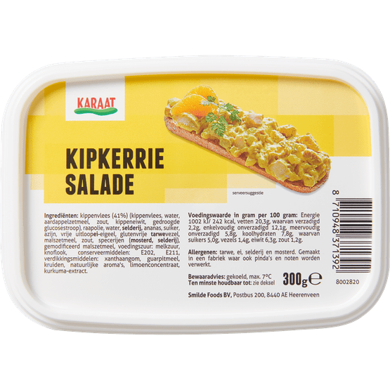 Foto van Karaat Salade kip-kerrie op witte achtergrond