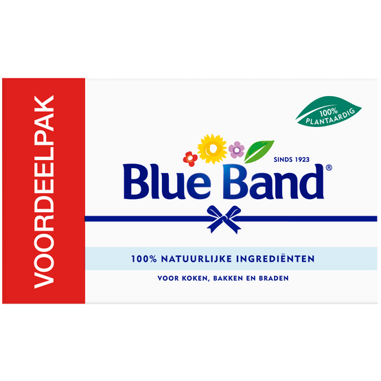 Foto van Blue Band Margarine voor de keuken op witte achtergrond