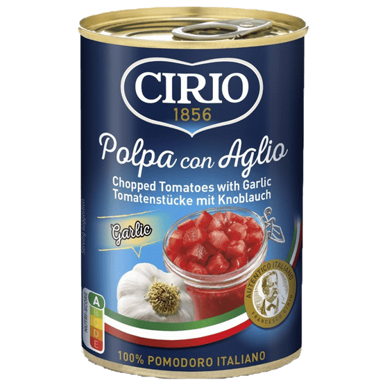 Foto van Cirio Tomatenblokjes knoflook op witte achtergrond