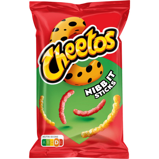 Foto van Cheetos Nibb-it sticks op witte achtergrond