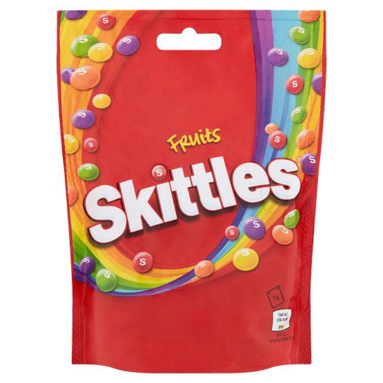 Foto van Skittles fruits op witte achtergrond