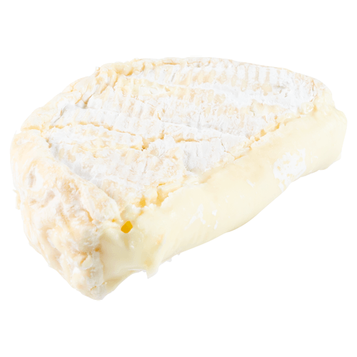 Foto van DekaVers Camembert op witte achtergrond