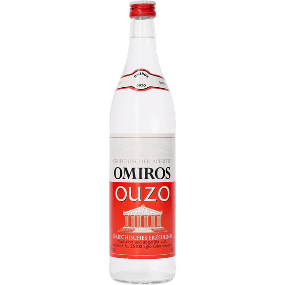 Foto van Omiros Ouzo op witte achtergrond