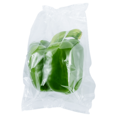 Foto van Paprika groen op witte achtergrond
