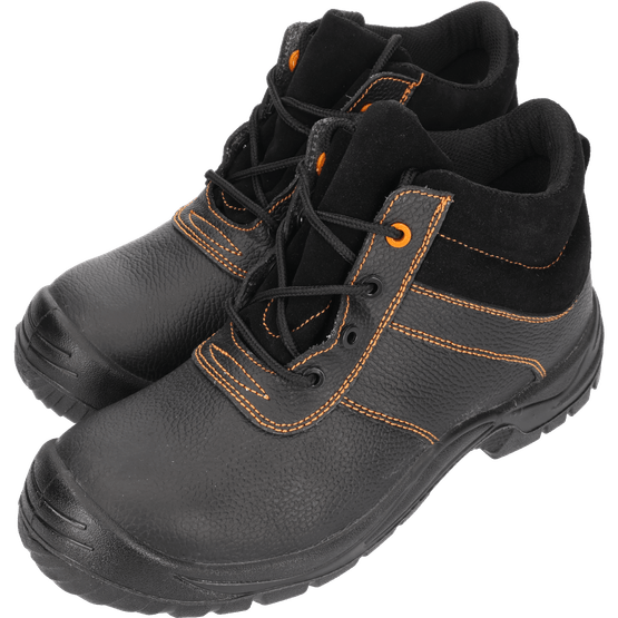 Foto van lederen S3 veiligheidschoenen op witte achtergrond