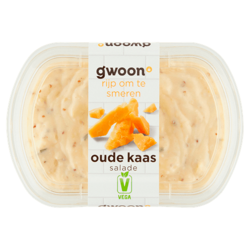 Foto van G'woon Salade oude kaas op witte achtergrond