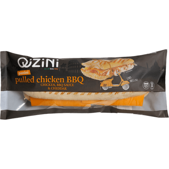 Foto van Qizini Panini pulled chicken op witte achtergrond