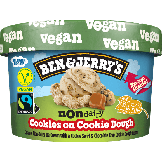 Foto van Ben & Jerry's Non dairy cookie dough op witte achtergrond