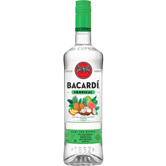 Foto van Bacardi Rum tropical op witte achtergrond