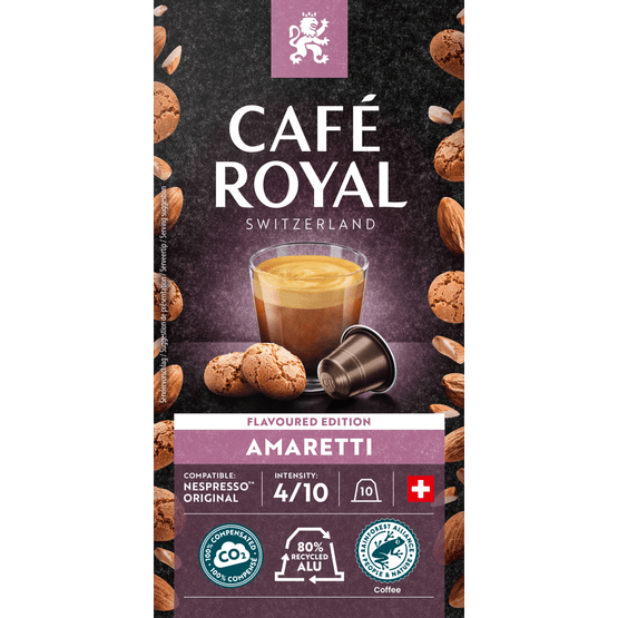 Foto van Café Royal Koffiecups ameretti op witte achtergrond