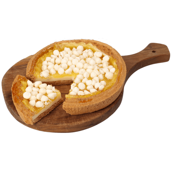 Foto van Cheesecake citroen meringue op witte achtergrond