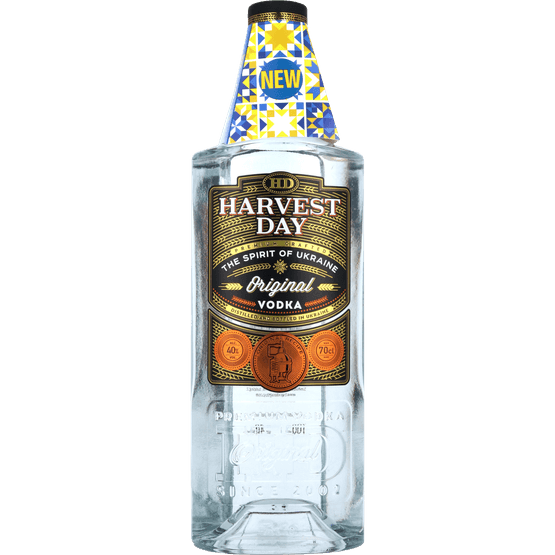 Foto van Harvest day Vodka original op witte achtergrond