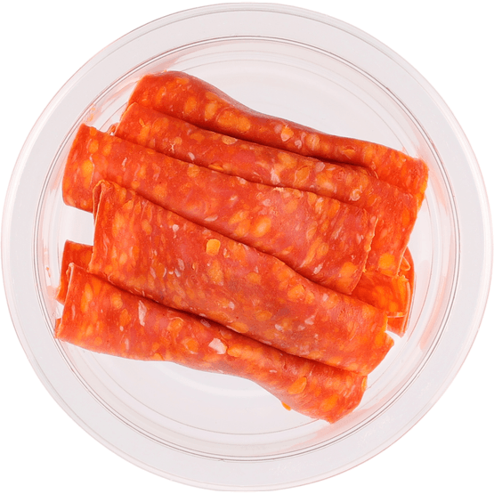 Foto van Chorizo manchego rolletjes op witte achtergrond