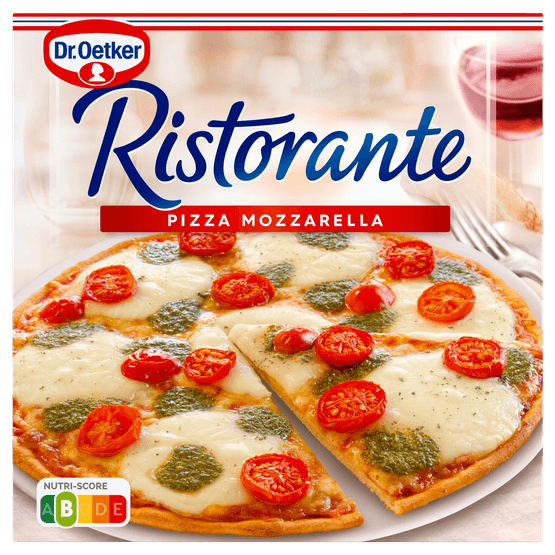 Foto van Dr. Oetker Ristorante pizza mozzarella op witte achtergrond