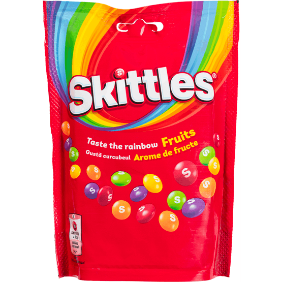 Foto van Skittles Fruits op witte achtergrond