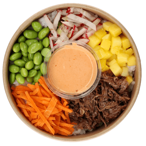 Foto van Healthy Hand Poke bowl pulled beef op witte achtergrond