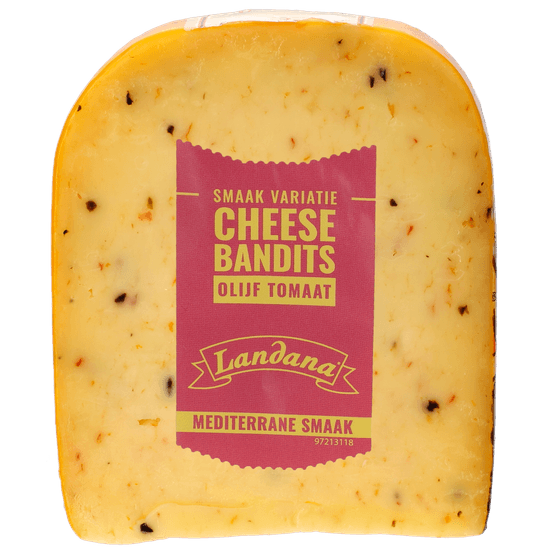 Foto van Cheese bandits Olijf tomaat op witte achtergrond