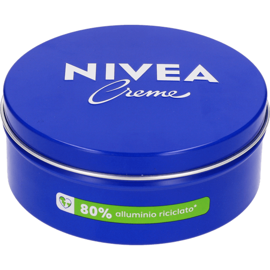 Foto van Nivea Nivea creme op witte achtergrond