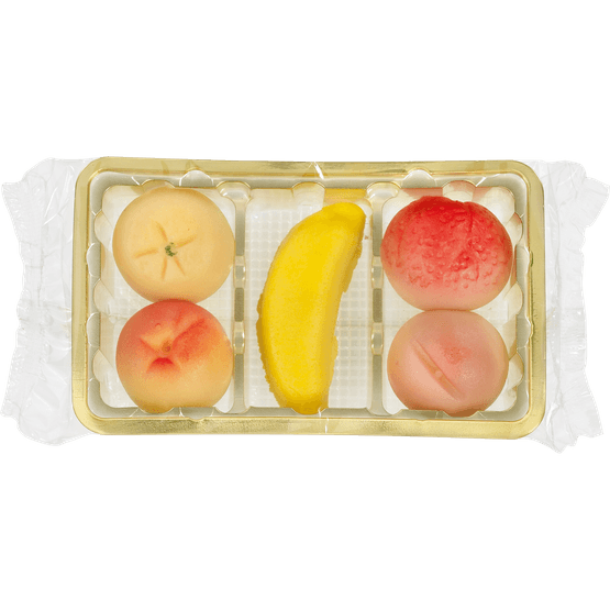 Foto van Marsepein fruit op witte achtergrond