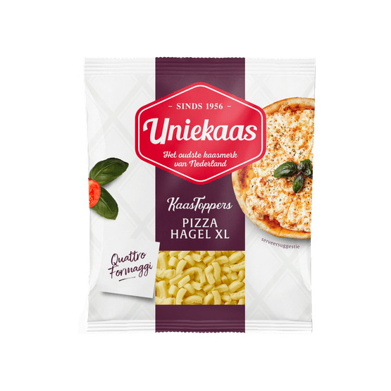 Foto van Uniekaas Pizza hagel quatro formaggi op witte achtergrond