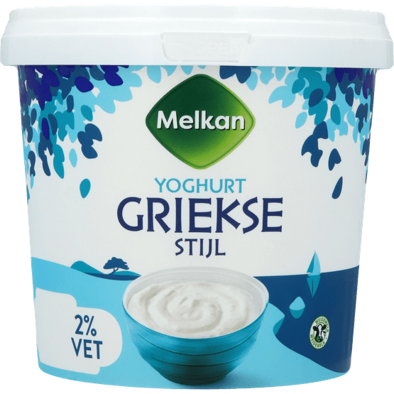 Foto van Melkan Yoghurt griekse stijl 2% vet op witte achtergrond