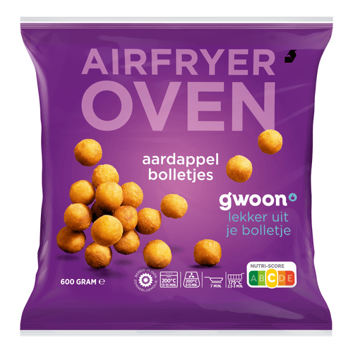 Foto van G'woon Aardappelbolletjes op witte achtergrond