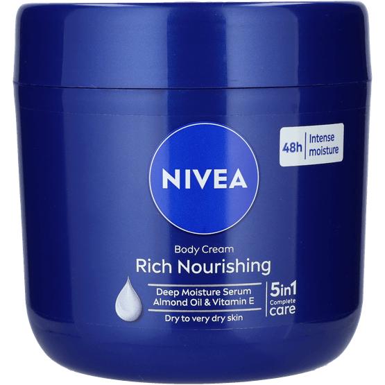 Foto van Nivea Body cream rich nourishing op witte achtergrond