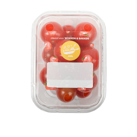 Foto van Cherry tomaten op witte achtergrond