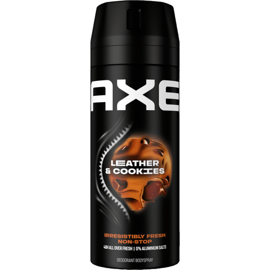 Foto van AXE Deospray leer en koekjes op witte achtergrond