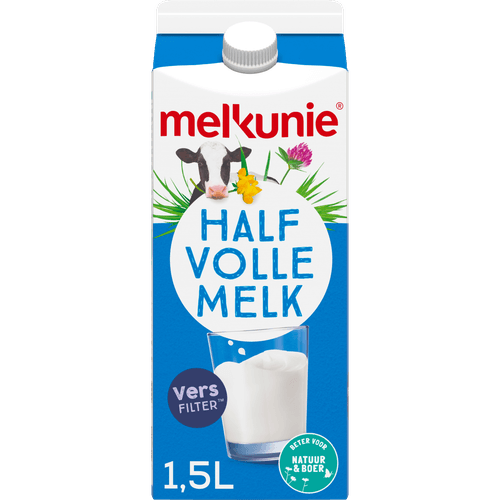 Foto van Melkunie Halfvolle melk op witte achtergrond