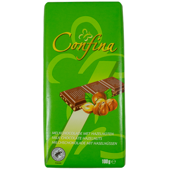 Foto van Confina Chocoladereep melk hazelnoot op witte achtergrond