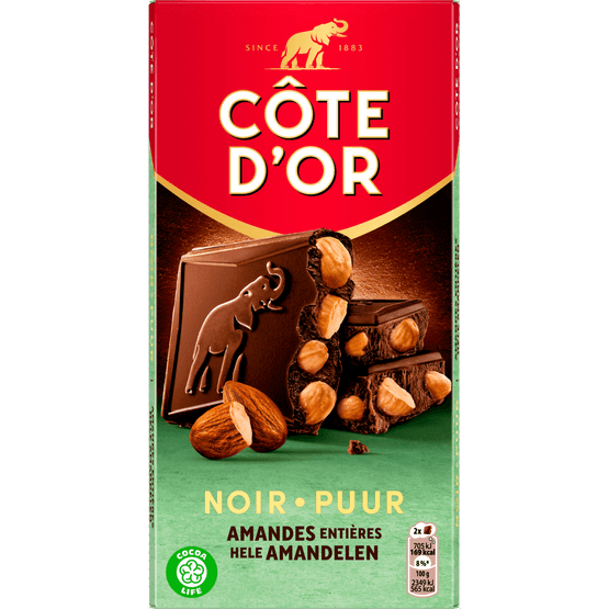 Foto van Côte d'Or Chocoladereep puur amandel op witte achtergrond