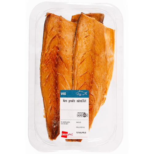 Foto van DekaVers Gerookte makreelfilet met graat op witte achtergrond