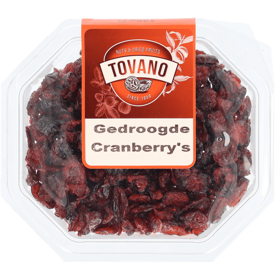 Foto van Gedroogde cranberries op witte achtergrond