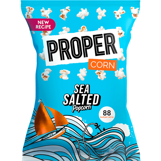 Foto van PROPER NO. TWELVE Popcorn lighty sea salt op witte achtergrond