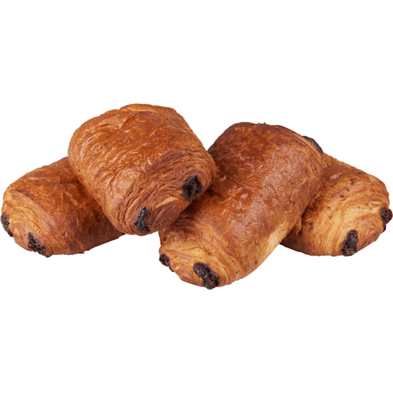 Foto van Vers afbak Chocoladebroodje op witte achtergrond