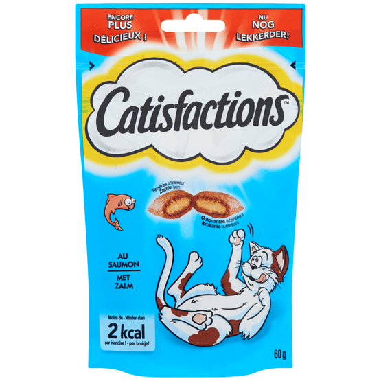 Foto van Catisfactions Kattensnoepjes met zalm op witte achtergrond