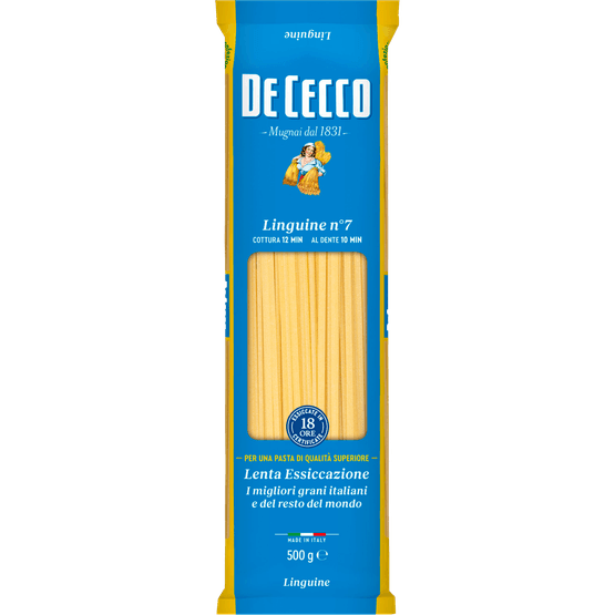 Foto van De Cecco Linguine op witte achtergrond