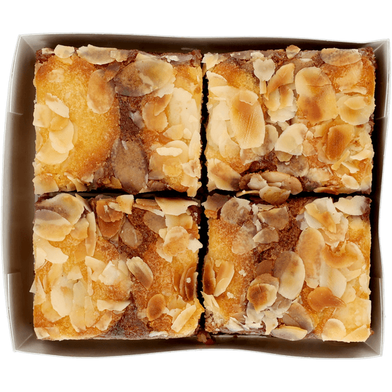Foto van Vers Plaatcake speculaas gevuld op witte achtergrond