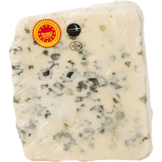 Foto van Melkan Roquefort op witte achtergrond