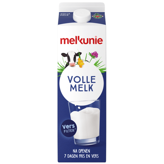 Foto van Melkunie Volle melk op witte achtergrond