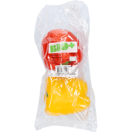 Foto van Bio paprika duo op witte achtergrond