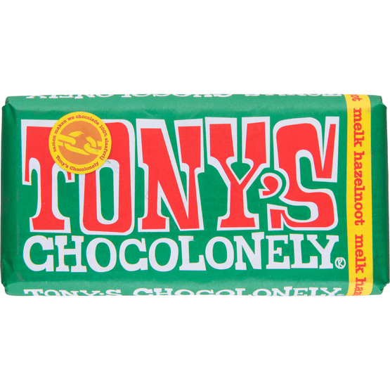 Foto van Tony's Chocolonely melk hazelnoot op witte achtergrond