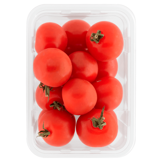 Foto van Cherry tomaten op witte achtergrond