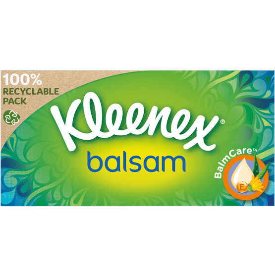 Foto van Kleenex Tissues balsam box op witte achtergrond