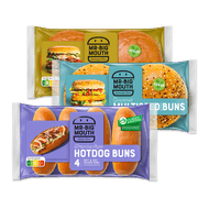 Foto van Mr. Big Mouth hamburgers of hotdog buns